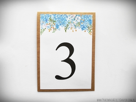 Numery stołów z motywem kwiatowym (4)