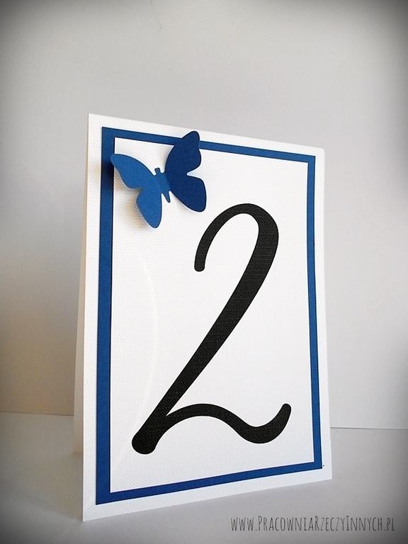 Dwukolorowe numery stołów z motylami /MOTYL I/ (4)