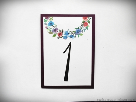Numery stołów z motywem kwiatowym (7)