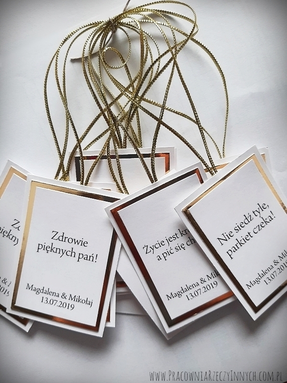 Klasyczne zawieszki w kolorze złota lub srebra (6)