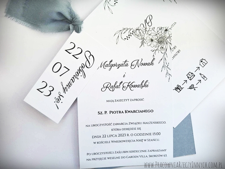 Minimalistyczne zaproszenia ze wstążką szyfonową (7)